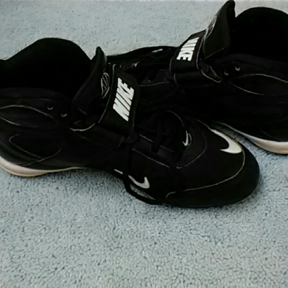 Athletic Shoes /cleats - Picture 4 of 4